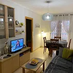 Apartament Amazing 2-bedrooms With Pool Center