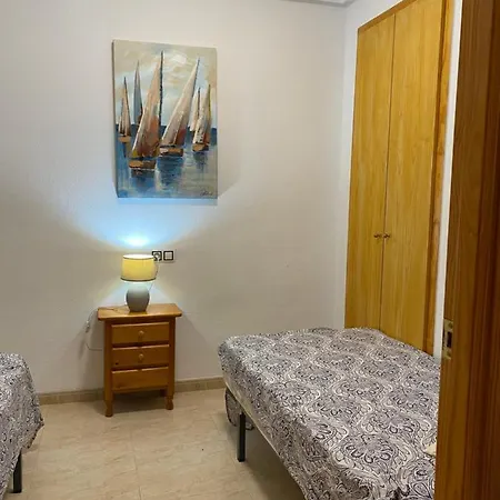 Amazing 2-bedrooms With Pool Center 公寓